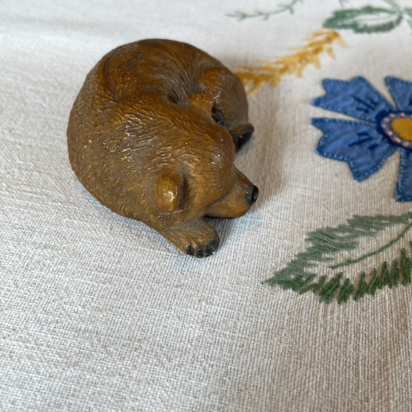 Vintage MCM little sleeping brown bear - Picture 4 of 7
